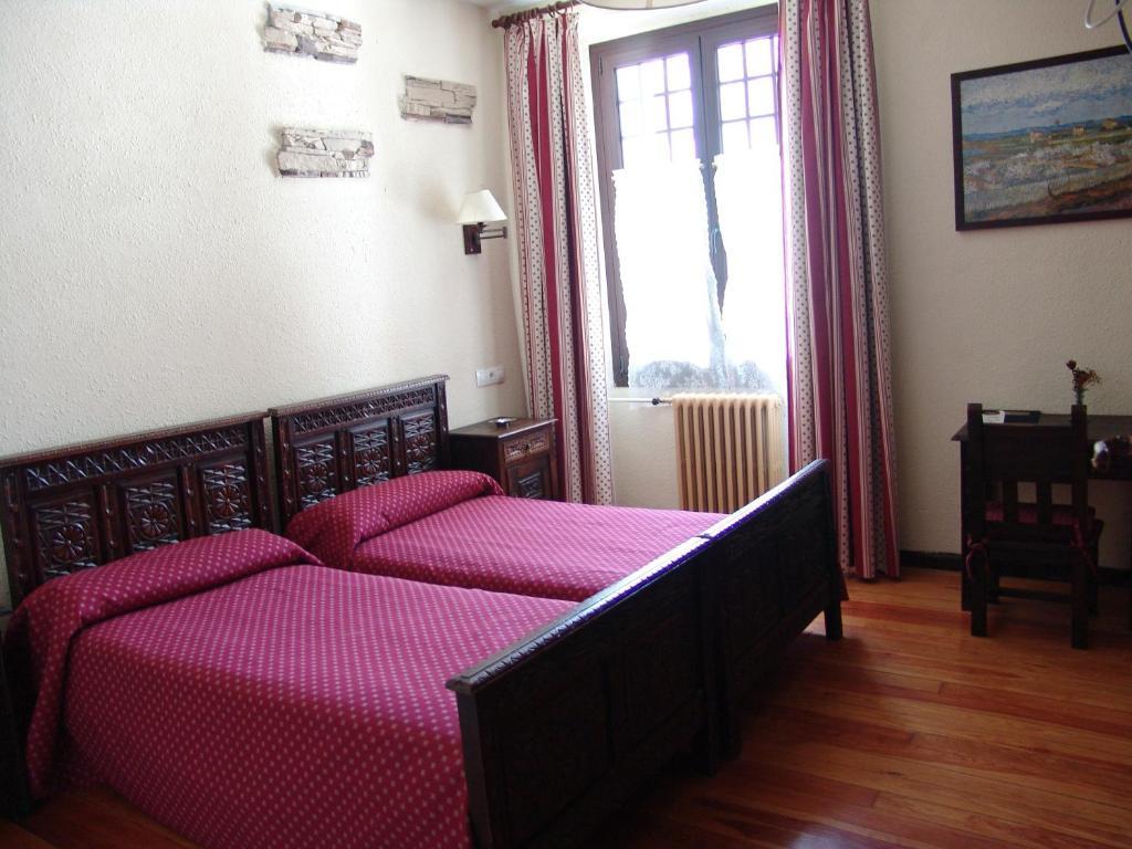 Hostal Ayestaran II 레쿤베리 객실 사진