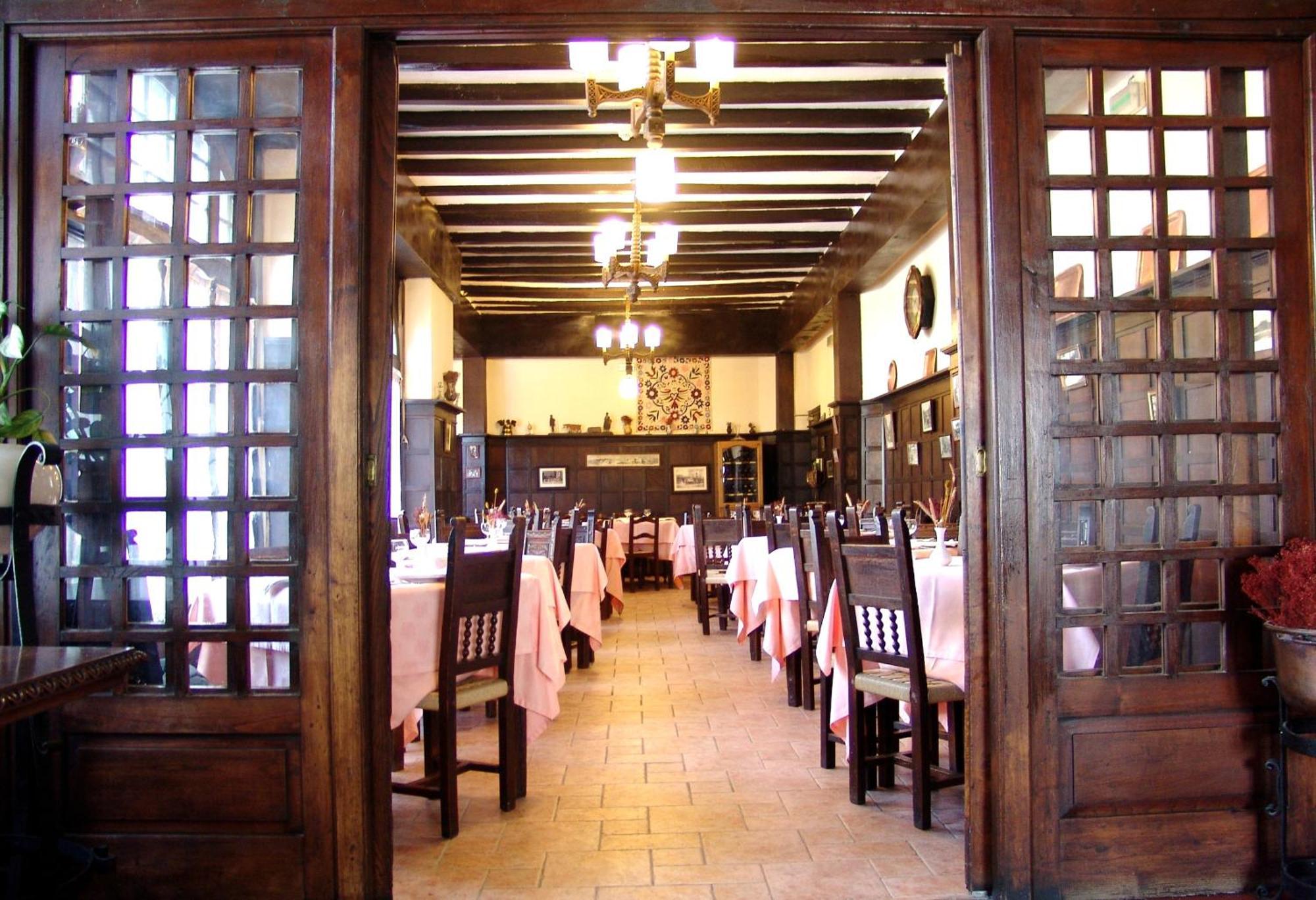 Hostal Ayestaran II 레쿤베리 외부 사진