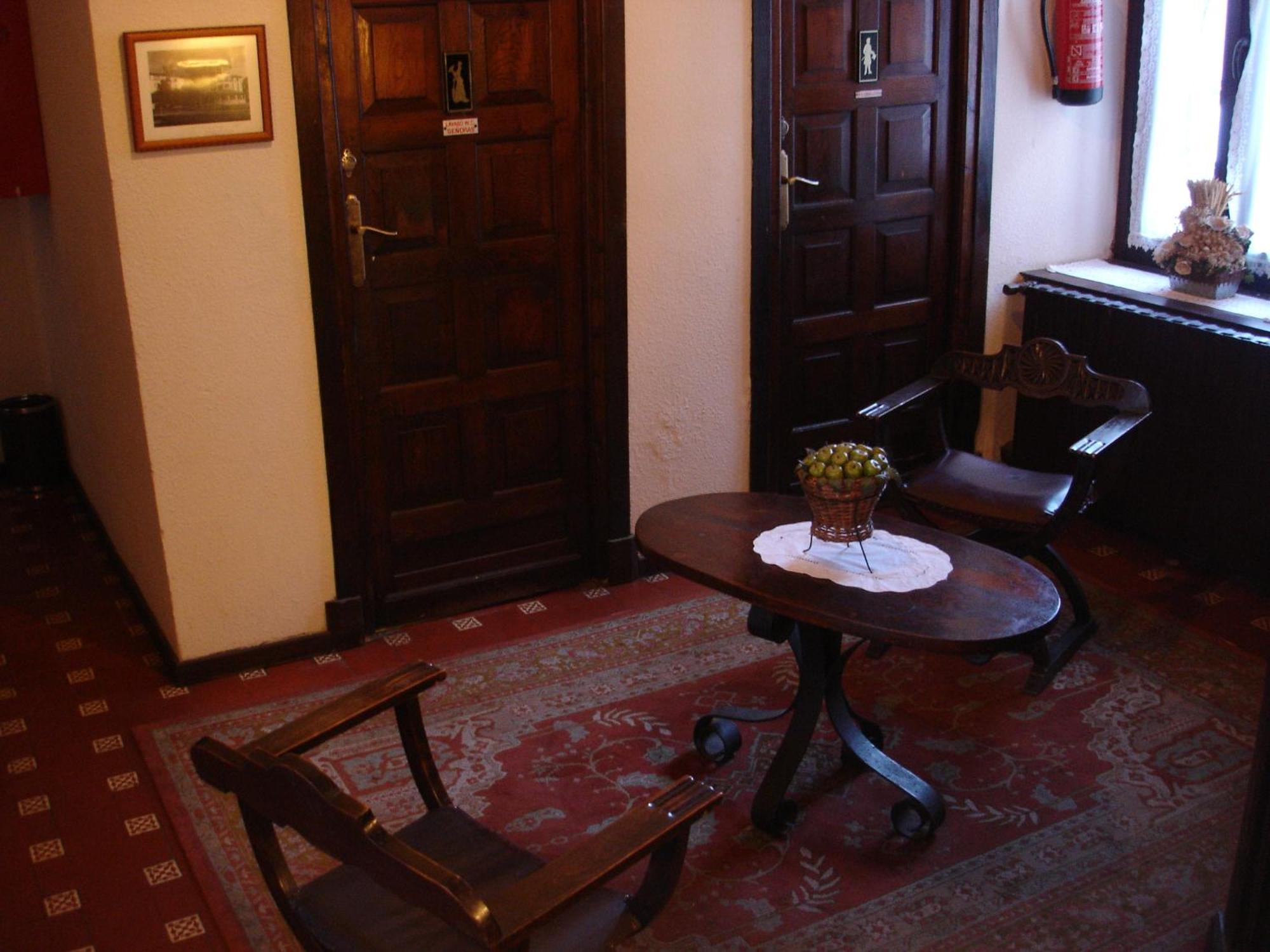 Hostal Ayestaran II 레쿤베리 외부 사진