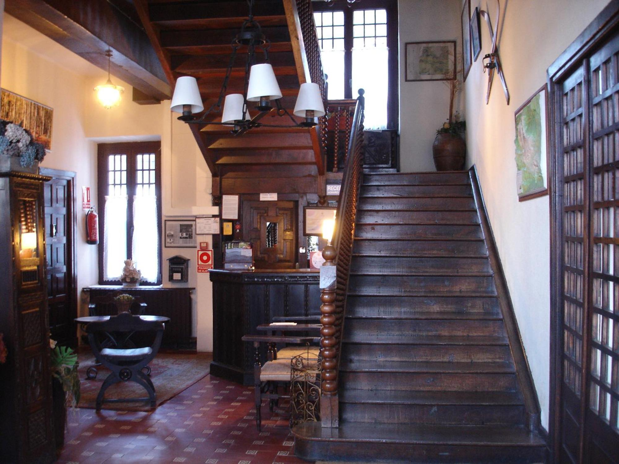 Hostal Ayestaran II 레쿤베리 외부 사진