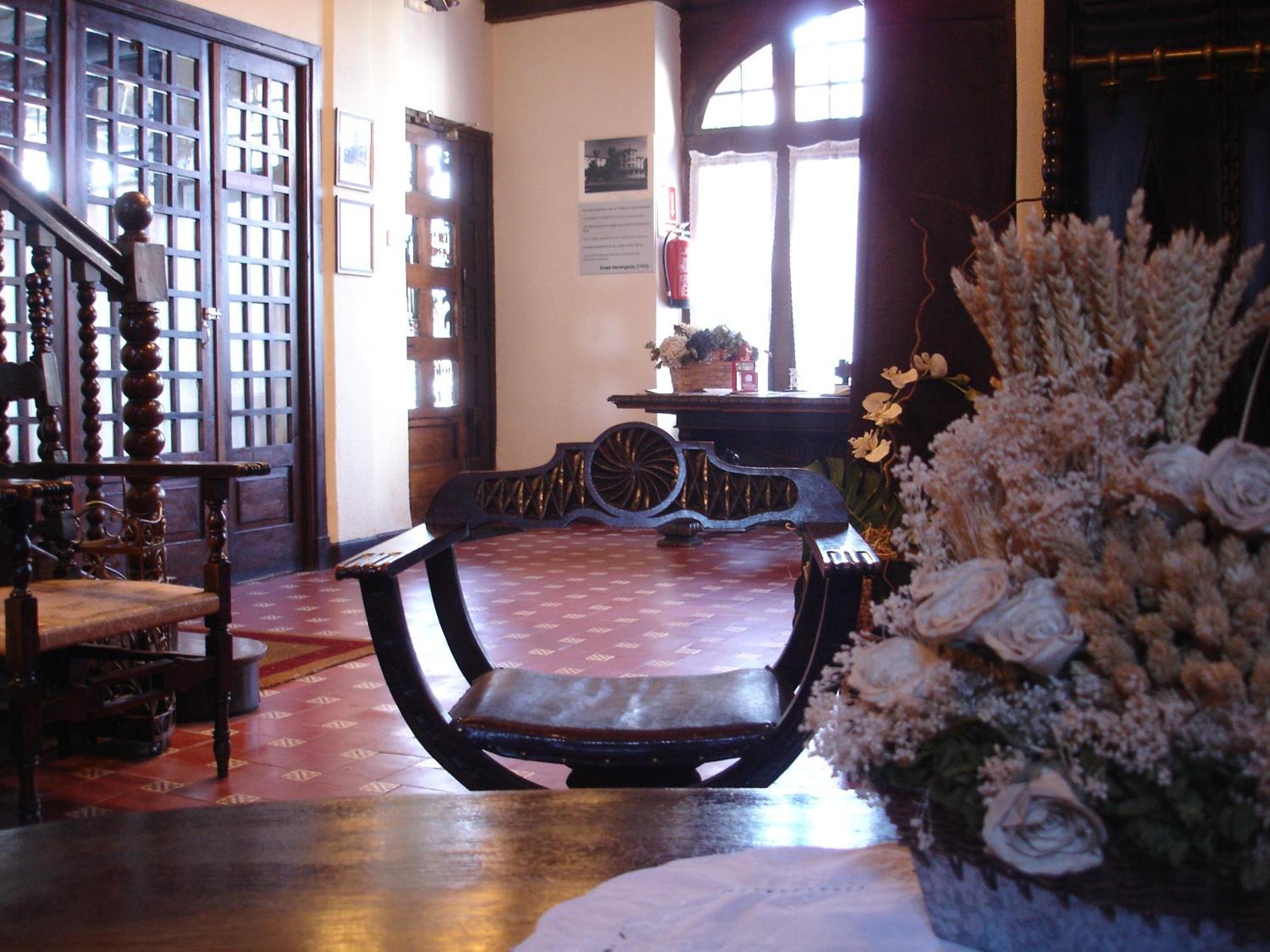 Hostal Ayestaran II 레쿤베리 외부 사진