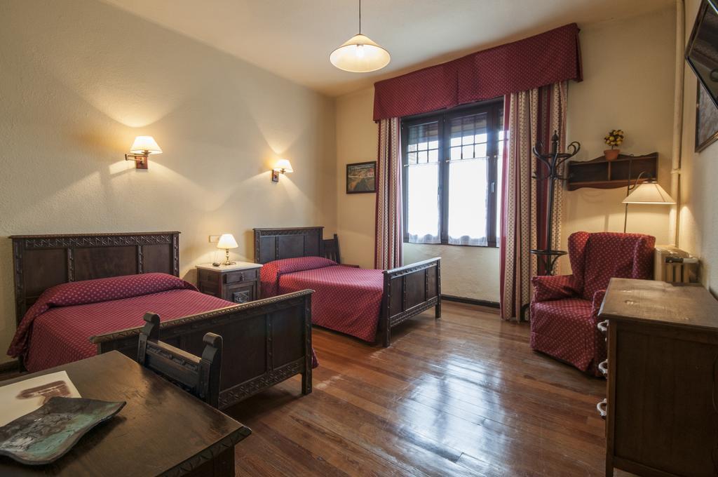 Hostal Ayestaran II 레쿤베리 외부 사진