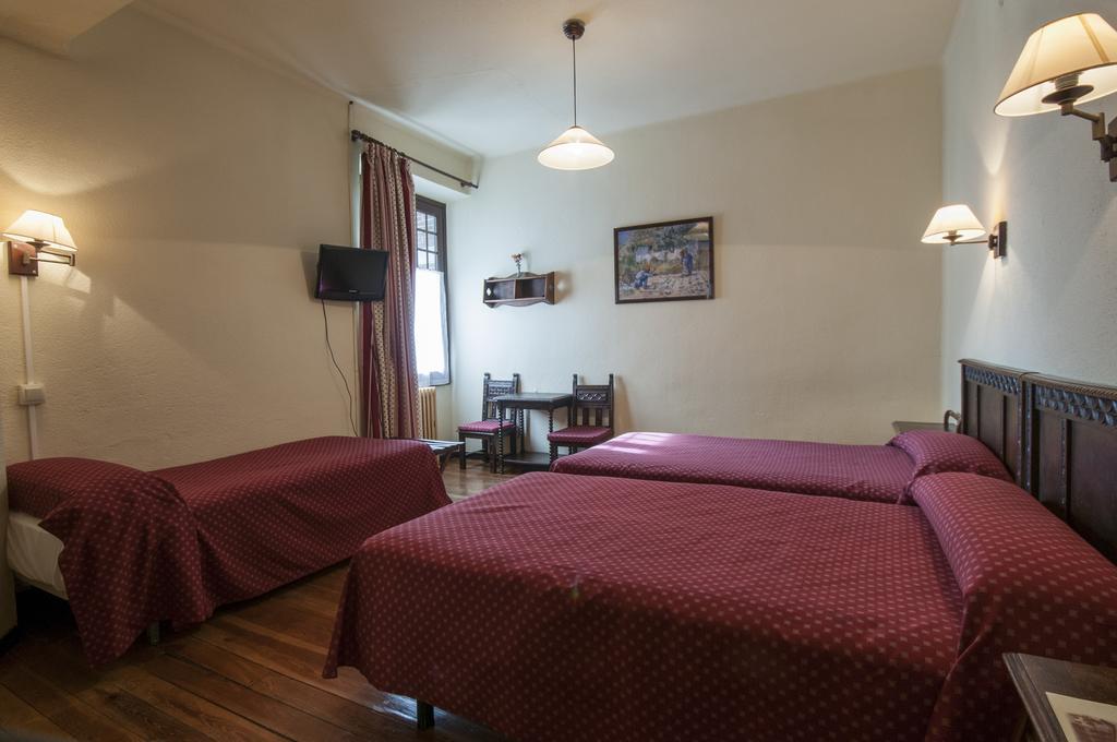 Hostal Ayestaran II 레쿤베리 외부 사진