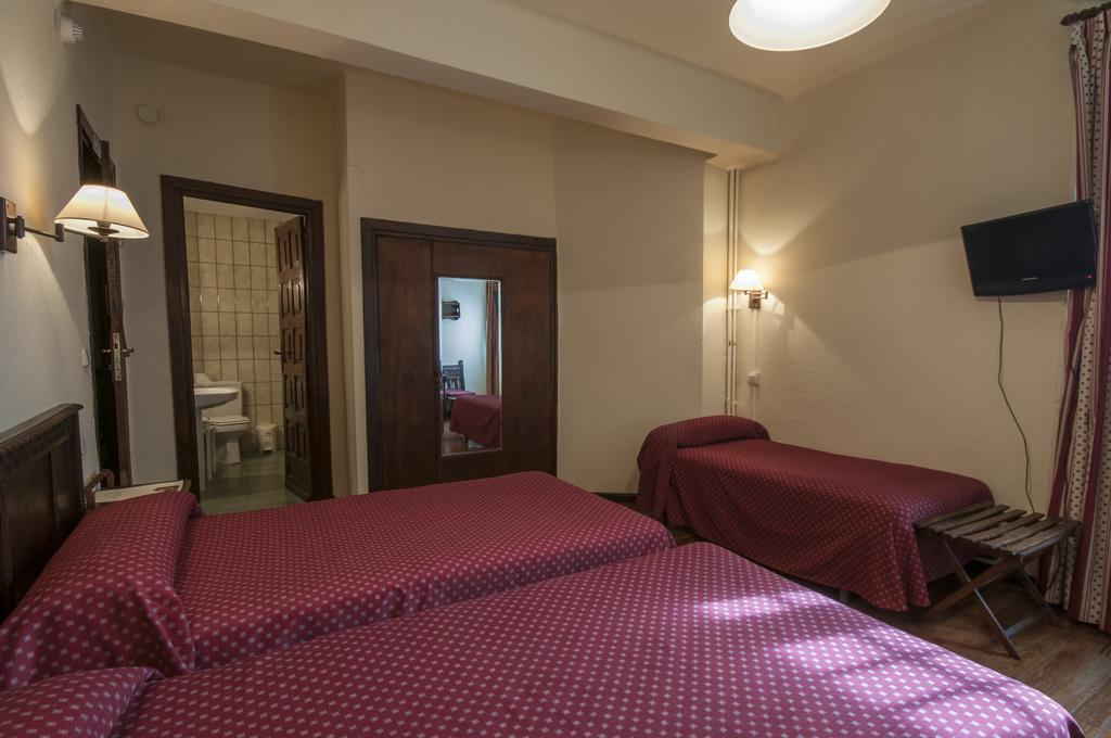 Hostal Ayestaran II 레쿤베리 외부 사진